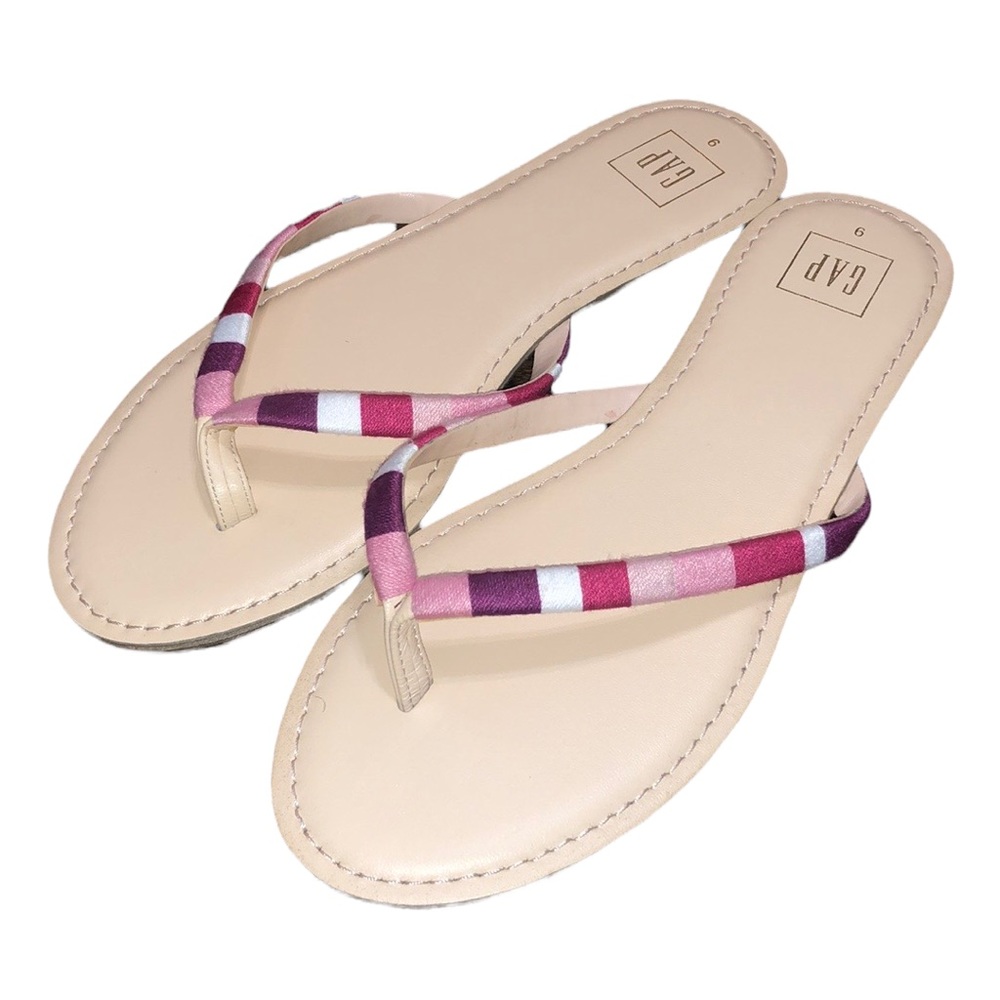 Gap Leather and Fabric Flip Flops